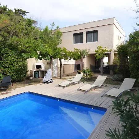 T6, 10 Couchages, Front De Mer, Piscine, Pierre La