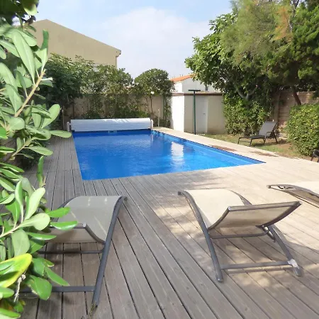 T6, 10 Couchages, Front De Mer, Piscine, Pierre La *