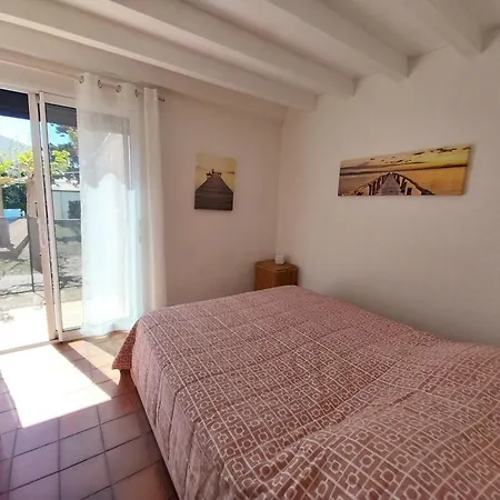 T6, 10 Couchages, Front De Mer, Piscine, Pierre La *