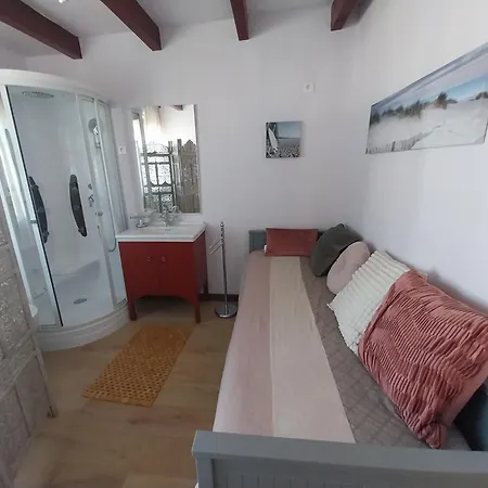 T6, 10 Couchages, Front De Mer, Piscine, Pierre La * Saint-Pierre-la-Mer (Aude)