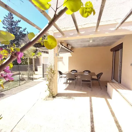 T6, 10 Couchages, Front De Mer, Piscine, Pierre La